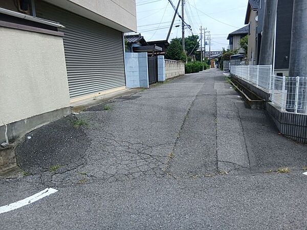 前面道路含む現地写真