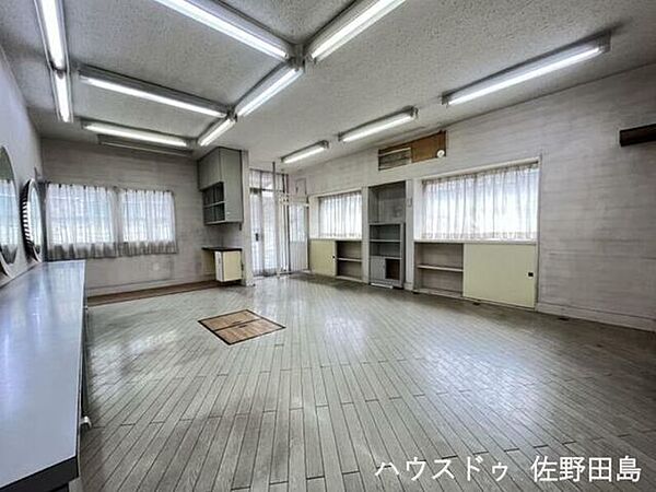 建物解体し、更地渡しとなります。