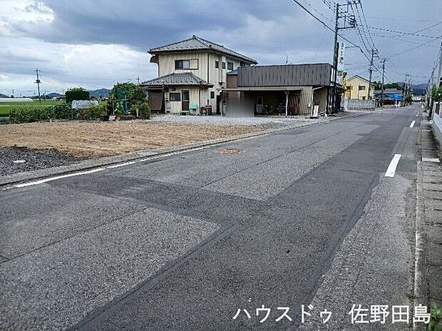 前面道路含む現地写真