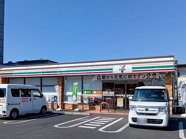セブン-イレブン　佐野本町店 680m
