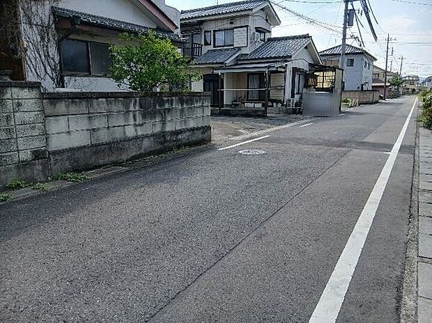 前面道路含む現地写真