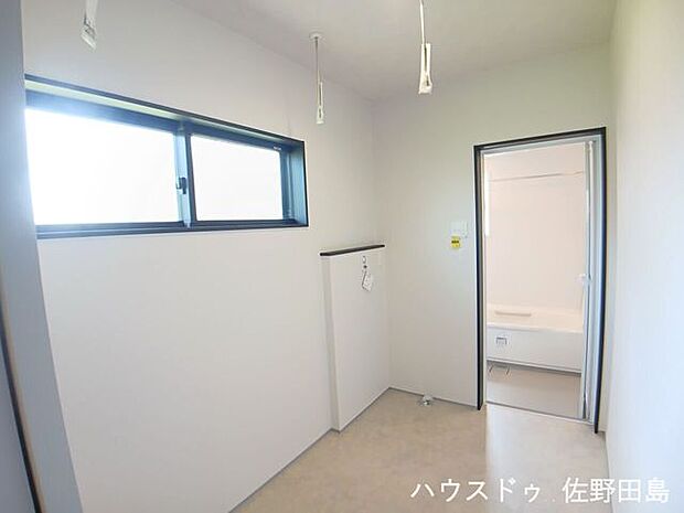 洗濯機置場