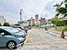 駐車場：【愛車と過ごす、ゆとりある毎日を】敷地内に専用駐車スペースを確保。月極駐車場を探す手間や雨の日の移動ストレスから解放されます。出し入れしやすい空間が、あなたのアクティブなカーライフを足元から支えます。