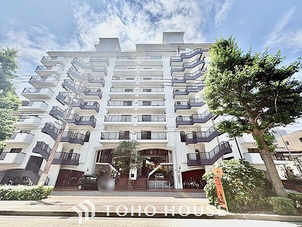ここから始まる『日常』はご家族にとって大切な時間となります。だからこそ、少しでも豊かに、少しでも快適に。そんな想いから生まれた本邸宅は、これから先のお住まいをきっと支えてくれるはずです。