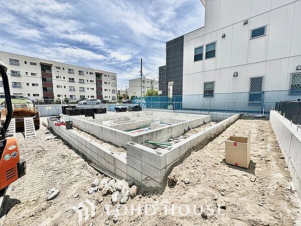建物完成前には物件の現地と、近隣の完成施工例をご案内させて頂きます。その他資金計画やローン返済シュミレーションなど、ファイナンス面のご相談も承ります。お気軽にご相談下さいませ。