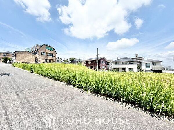 ここから始まる『日常』はご家族にとって大切な時間となります。だからこそ、少しでも豊かに、少しでも快適に。そんな想いから生まれた本邸宅は、これから先のお住まいをきっと支えてくれるはずです。