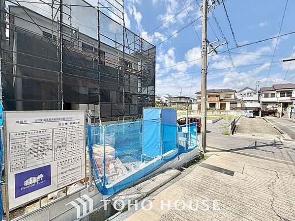 帰宅途中にショッピングやカフェを楽しんだり、利便性の良いこの地の生活は人々を魅了します。心行くままに季節の流れを感じ、ゆったりとした一時を。時間の流れを取戻し、休日はスローライフを。