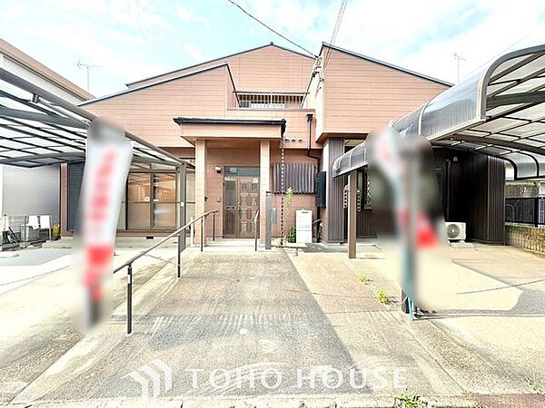 【未完成だからこそ、広がる理想のイメージ】外構工事が進む現在の様子は、住まいが命を吹き込まれる特別な瞬間。図面だけでは分からない光の入り方や周辺環境との調和を、現場でじっくり体感できます。