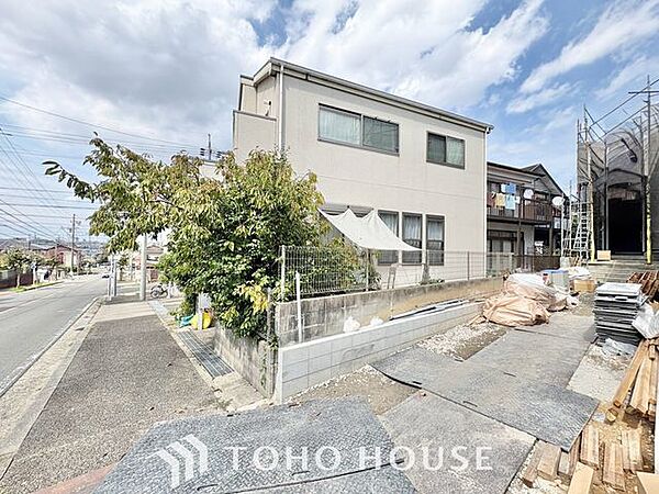 【完成へのカウントダウン。今なら「中身」も見学可能】現在着々と施工中。完成後は隠れてしまう構造を、ご自身の目で確認できる貴重なタイミングです。日々形を変え、理想の家が出来上がっていく高揚感をぜひ。