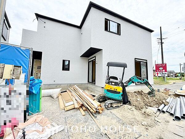 建物完成前には物件の現地と、近隣の完成施工例をご案内させて頂きます。その他資金計画やローン返済シュミレーションなど、ファイナンス面のご相談も承ります。お気軽にご相談下さいませ。