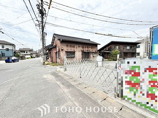 【未完成だからこそ、広がる理想のイメージ】外構工事が進む現在の様子は、住まいが命を吹き込まれる特別な瞬間。図面だけでは分からない光の入り方や周辺環境との調和を、現場でじっくり体感できます。