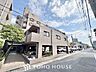 外観：ただ『　住む　』だけじゃない！　気持ち良く住んで欲しい気持ちをこめて・・・。　お家の事、街の事、お金の事、　何でも相談して下さい♪