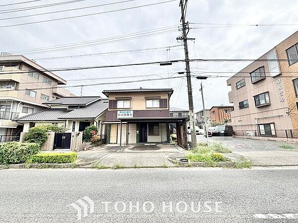 帰宅途中にショッピングやカフェを楽しんだり、利便性の良いこの地の生活は人々を魅了します。心行くままに季節の流れを感じ、ゆったりとした一時を。時間の流れを取戻し、休日はスローライフを。