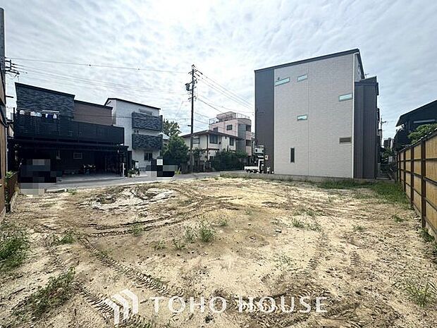 ここから始まる『日常』はご家族にとって大切な時間となります。だからこそ、少しでも豊かに、少しでも快適に。そんな想いから生まれた本邸宅は、これから先のお住まいをきっと支えてくれるはずです。