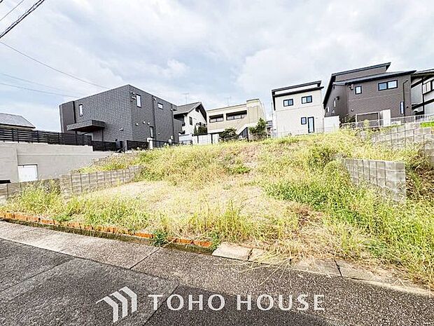ここから始まる『日常』はご家族にとって大切な時間となります。だからこそ、少しでも豊かに、少しでも快適に。そんな想いから生まれた本邸宅は、これから先のお住まいをきっと支えてくれるはずです。