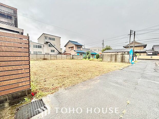 【完成へのカウントダウン。今なら「中身」も見学可能】現在着々と施工中。完成後は隠れてしまう構造を、ご自身の目で確認できる貴重なタイミングです。日々形を変え、理想の家が出来上がっていく高揚感をぜひ。