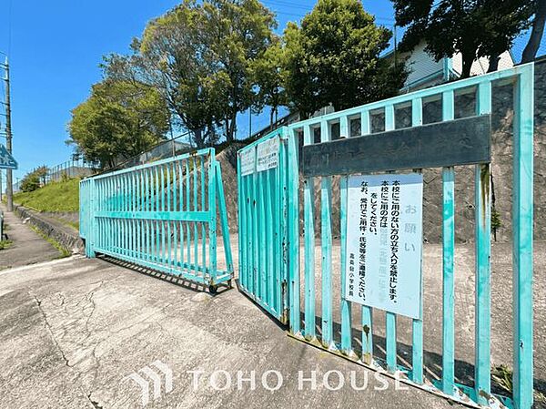 春日井市立高森台小学校 徒歩9分。 690m