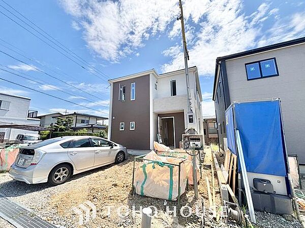 【完成へのカウントダウン。今なら「中身」も見学可能】現在着々と施工中。完成後は隠れてしまう構造を、ご自身の目で確認できる貴重なタイミングです。日々形を変え、理想の家が出来上がっていく高揚感をぜひ。