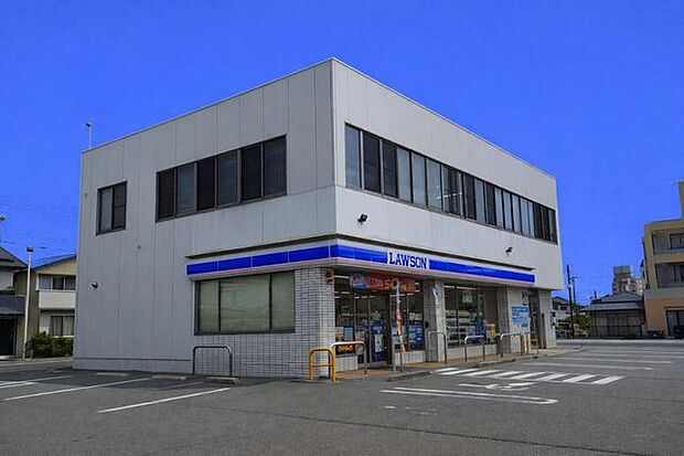 ローソン 福井サン二の宮通店 440m