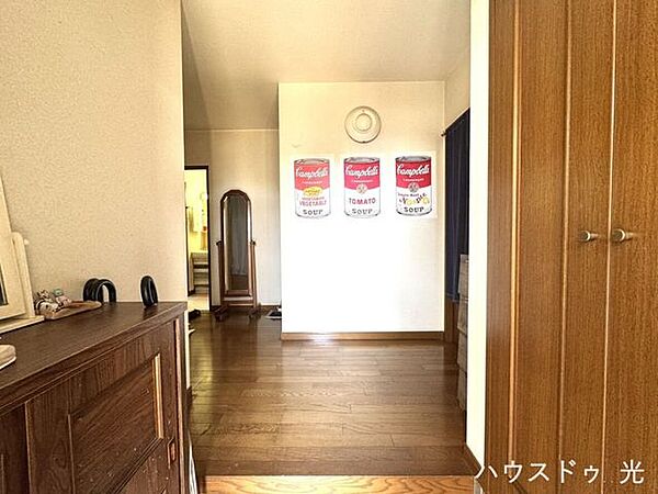 ■□収納スペースを備え、靴や小物もすっきり整理できます□■