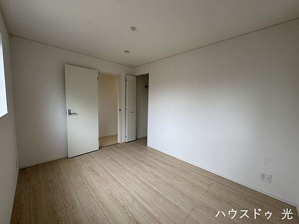 ■□■6.0帖洋室■□■仕事にも、趣味にも活躍する私的空間。自立心を育む個室の子供部屋としても最適です。
