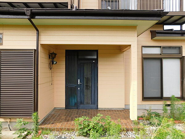 落ち着いた雰囲気の玄関