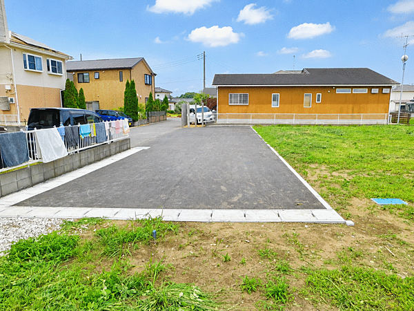 ◇見渡す限りに広がる、みずみずしい緑とどこまでも高い青空。のどかな田園風景が広がる分譲地が誕生しました。