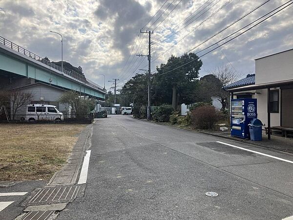 【建築条件なし】　お好きなハウスメーカー・工務店でこだわりデザインの邸宅を建築可能！
