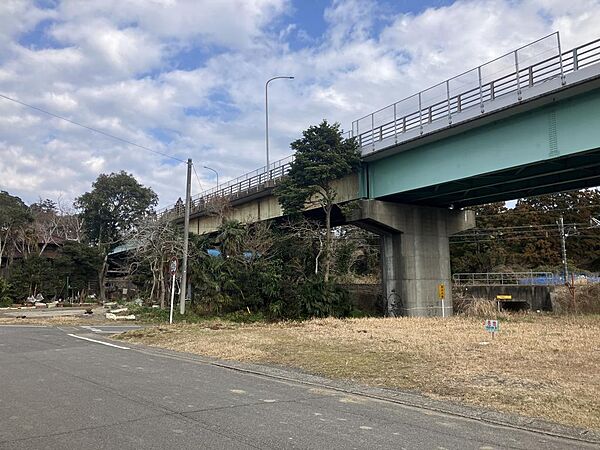 【建築条件なし】お好きなハウスメーカー・工務店でこだわりデザインの邸宅を建築可能！