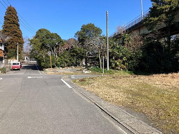 【建築条件なし】　お好きなハウスメーカー・工務店でこだわりデザインの邸宅を建築可能！