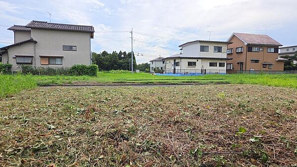 土地面積１５８m2（４７．７坪）・プレハブ倉庫（物置）付き