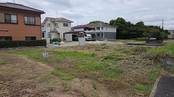◇建築条件はございませんので、お好きなハウスメーカーにて建築可能◇都市ガス◇東西両面道路◇良好な住環境の第一種住居地域◇都会にも近く豊かな自然が広がる「ちょうど良い田舎暮らしができる」茂原市大芝エリア