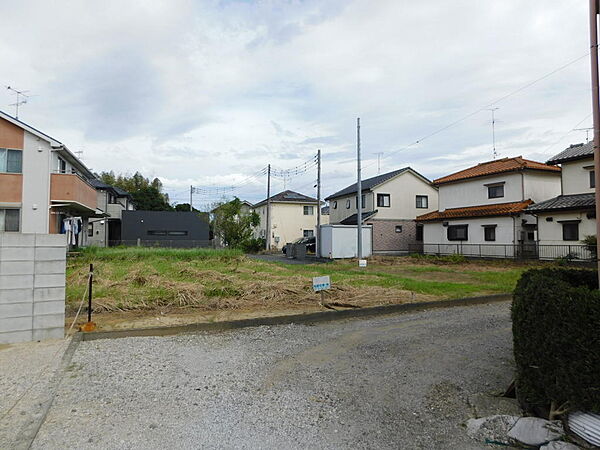 ◇建築条件はございませんので、お好きなハウスメーカーにて建築可能◇都市ガス◇東西両面道路◇良好な住環境の第一種住居地域◇都会にも近く豊かな自然が広がる「ちょうど良い田舎暮らしができる」茂原市大芝エリア