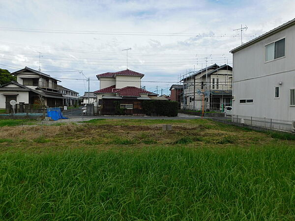 ◇建築条件はございませんので、お好きなハウスメーカーにて建築可能◇上下水道・都市ガス◇良好な住環境の第一種住居地域◇都会にも近く豊かな自然が広がる「ちょうど良い田舎暮らしができる」茂原市大芝エリア