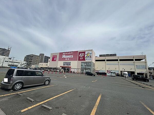 ロピア鶴見島忠ホームズ店 980m