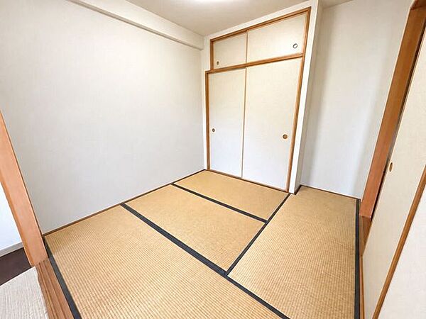 ※掲載の写真は、室内の家具・残置物をCG加工により消去したもので、実際の現況とは異なります。
