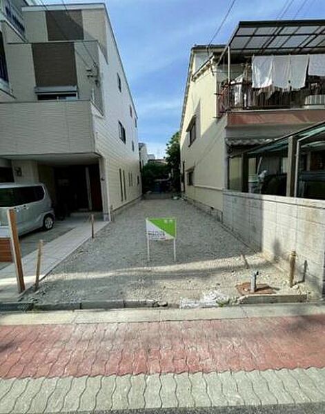 外観：327002972957