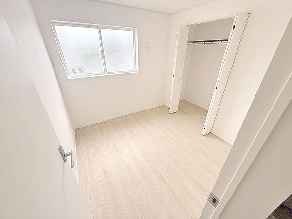 ２階のお部屋！明るい!