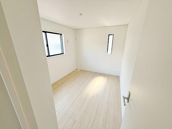洋室自体も広めで使いやすそうです！