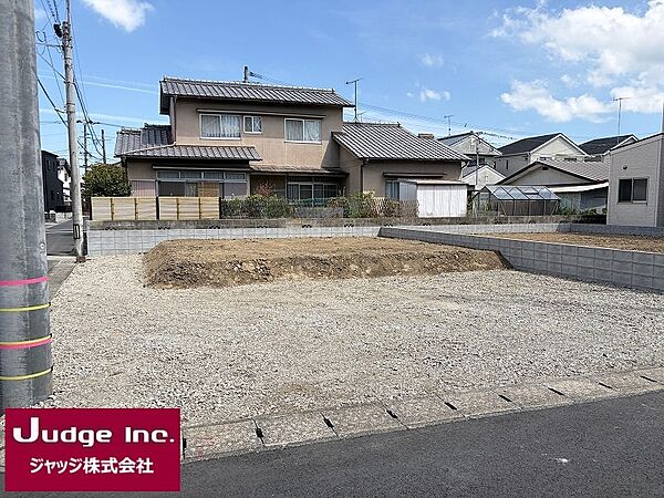 現在建設中のためご見学ご希望の方は最寄りのモデルハウスにご案内いたします。