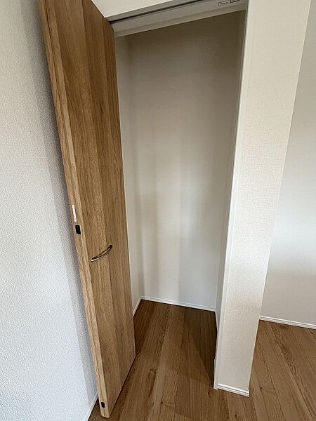 キッチン横の収納スペース♪