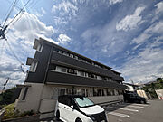 三木駅より徒歩7分 築5年9ヶ月 3階建の賃貸物件