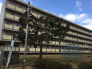 柏原駅より徒歩30分 築42年5ヶ月 5階建の賃貸物件