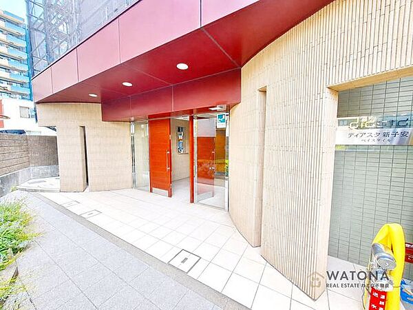 みなとみらいの花火を望める南向きの3LDK！新子安駅徒歩3分の立地も魅力！お引渡しまでに弊社費用負担でのクリーニングをサービス致します！屋上からもみなとみらいの花火を望めます！屋上ドッグラン付♪