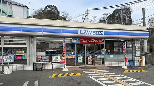ローソン　神戸須磨車店 1010m