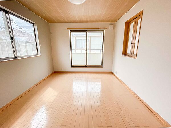 寝室を拡大表示