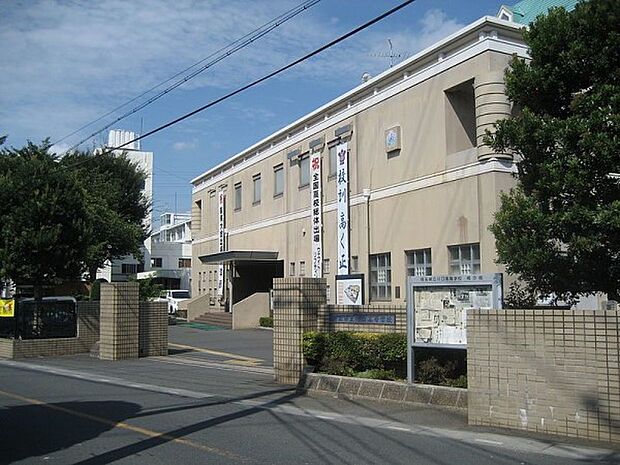 周辺環境-高校・高専(2100m)川口高等学校