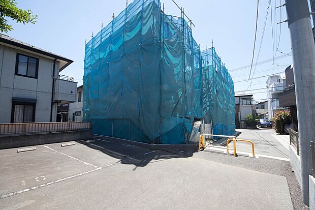会話が弾むリビング、料理が愉しくなるキッチン、明日への活力を養うベッドルーム。家は暮らしを快適にする場所です。安らぎの日々にふさわしい設備・仕様を採用しました。