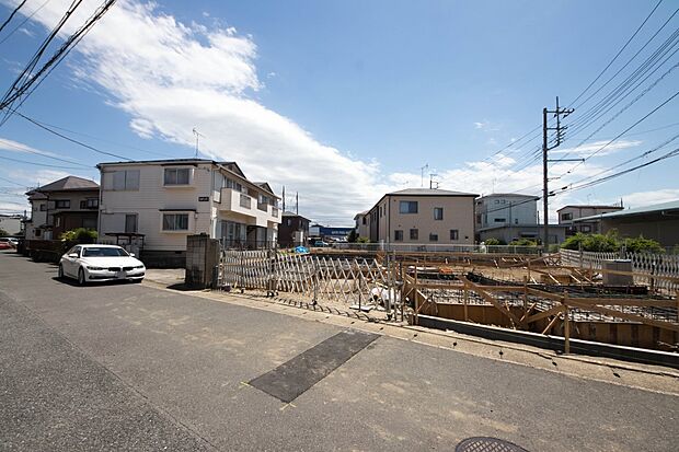 陽当りが良いと、洗濯物が乾きやすいですし、湿気やカビの心配も減るので快適です。寒い冬の日でも、日差しが届くと家の中が暖かくなりますね。