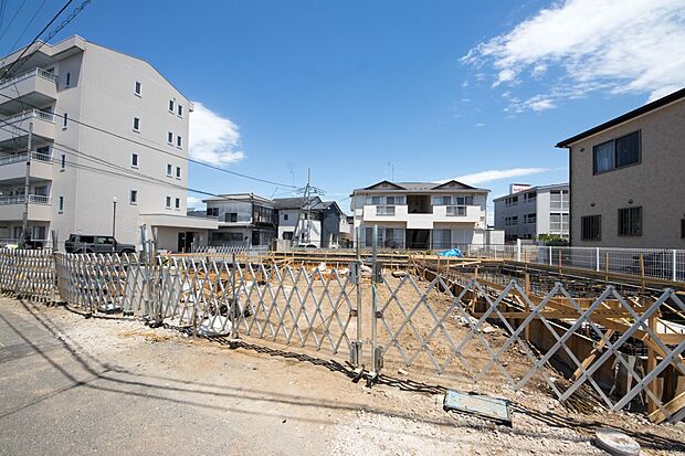 陽当りや通風性など各所に施された工夫で住みやすさを実現。部屋の大きさや周辺環境・街並など、資料には掲載していない情報が現地にはたくさんございます。是非ご確認下さい。